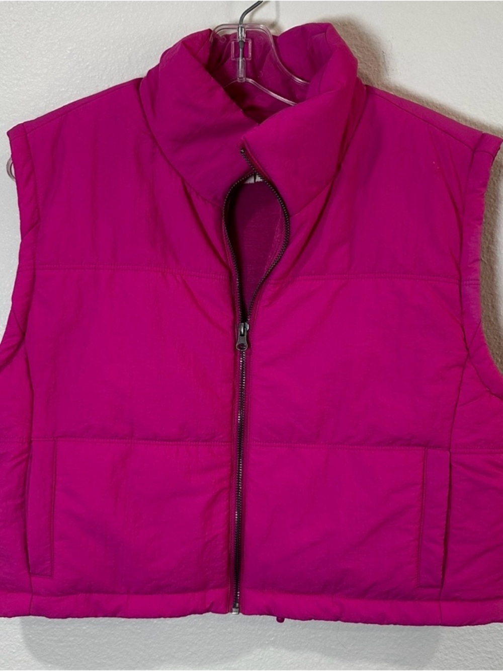Thread & Supply cropped Pink Puffer Vest size M